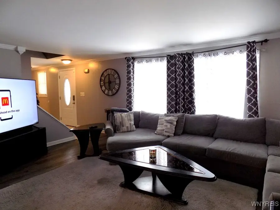 106 Croydon Drive, Depew, NY 14043 - Image #2