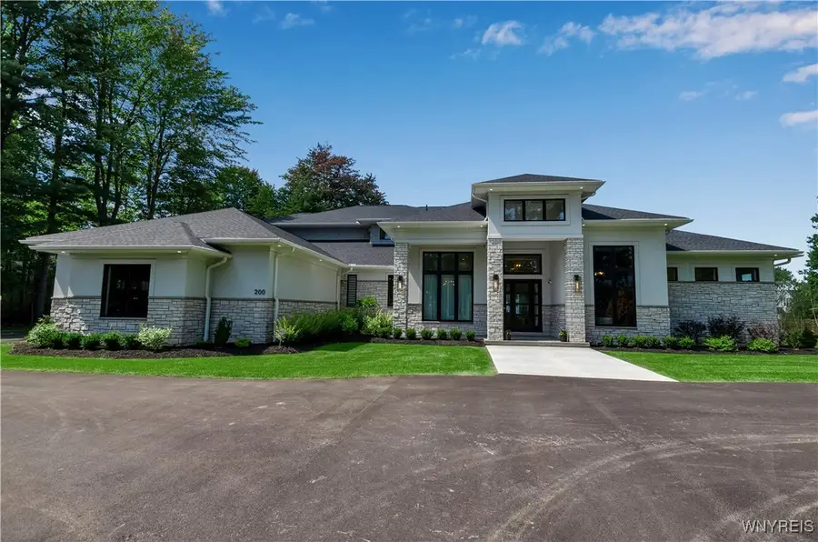 200 Paradise Road, East Amherst, NY 14051 - Image #3