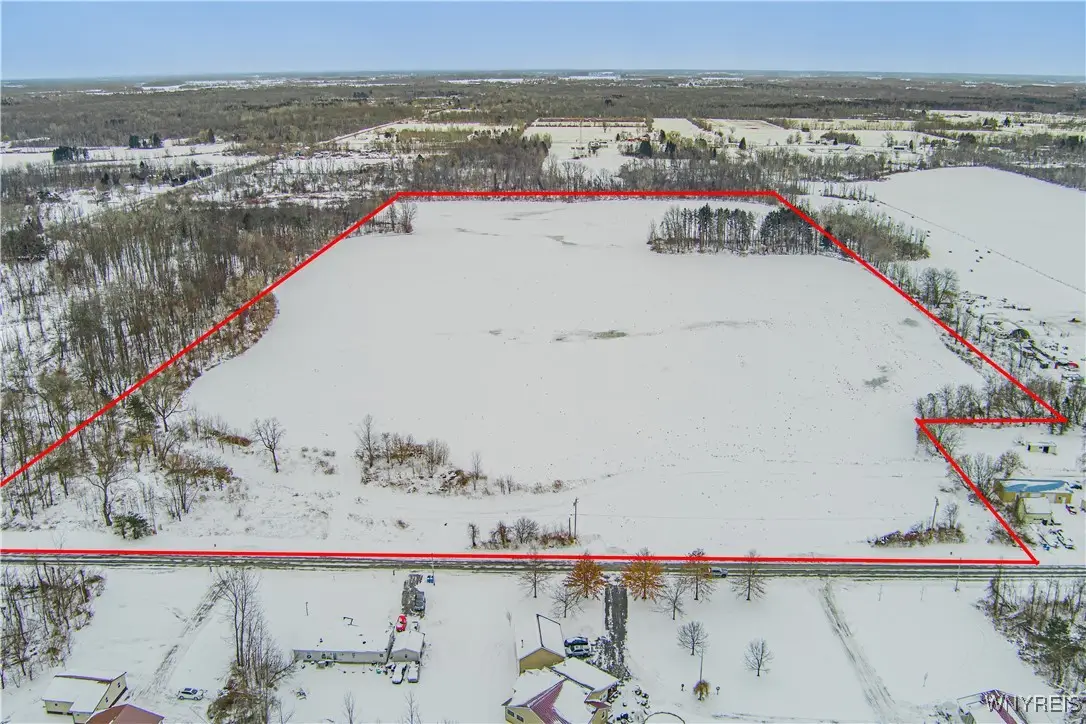 9488 Rose Road, Middleport, NY 14105 - Image #1