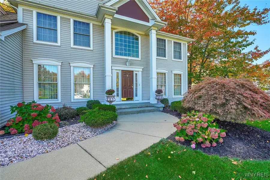 15 Brentwood Common, Orchard Park, NY 14127 - Image #3