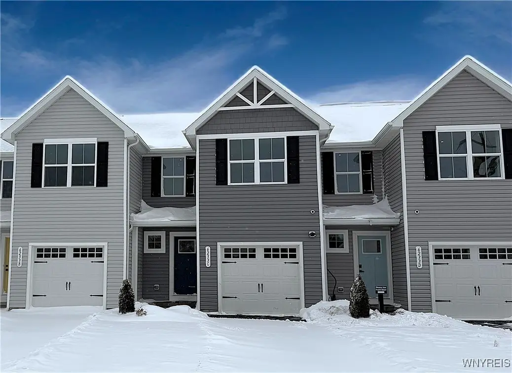 6233 Thornden Park Drive, Lockport, NY 14094 - Image #1