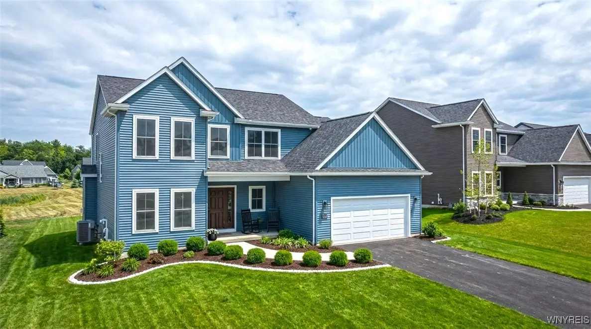 160 Sandywood Circle, Grand Island, NY 14072 - Image #1