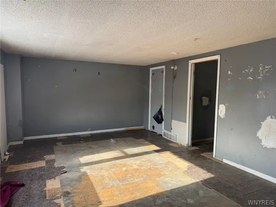 64 Wescott Street, Buffalo, NY 14210 - #3