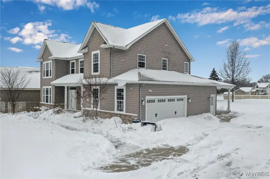 3320 E River Road, Grand Island, NY 14072 - #2