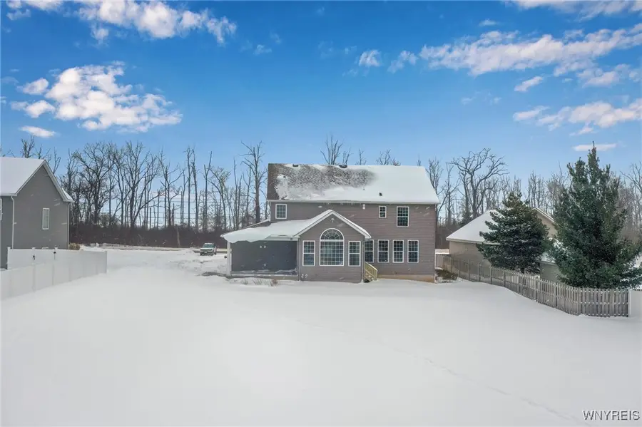 3320 E River Road, Grand Island, NY 14072 - #3