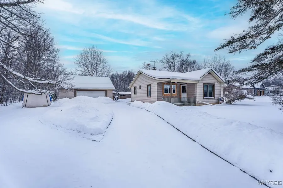 5848 Shawnee Road, Sanborn, NY 14132 - #2