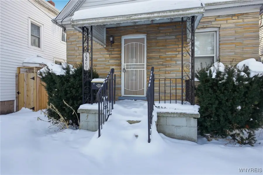 2247 Independence Avenue, Niagara Falls, NY 14301 - Image #3