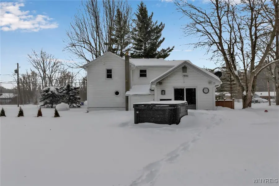 5773 Fisk Road, Pendleton, NY 14094 - Image #3