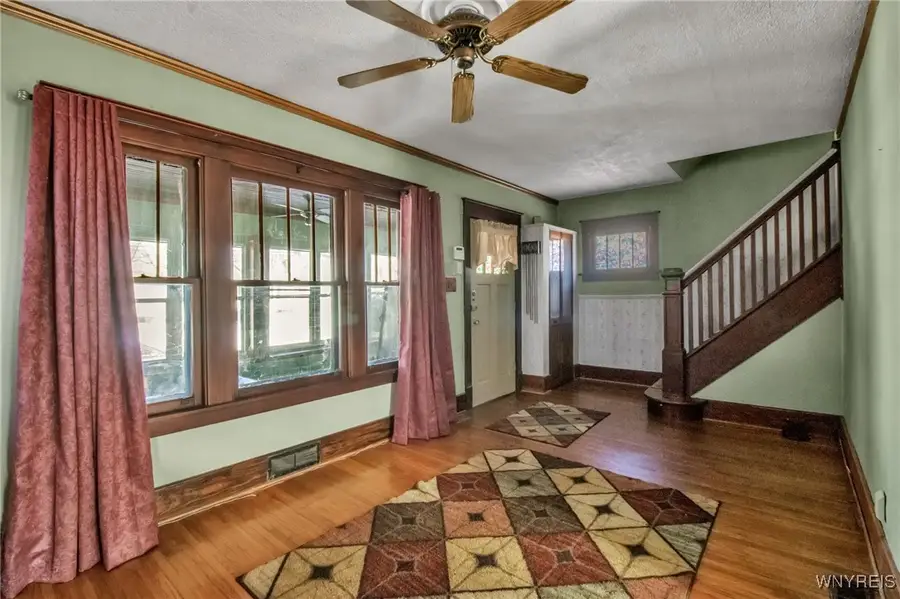 519 E Thompson Street, North Tonawanda, NY 14120 - Image #2