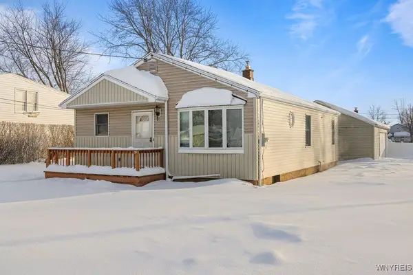 1033 100th Street, Niagara Falls, NY 14304