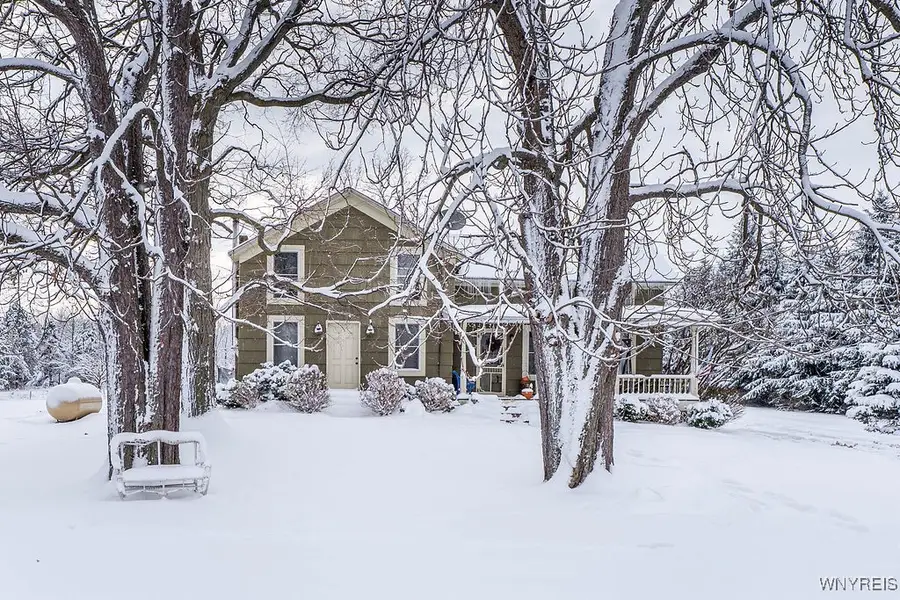 9048 Pearson Road, Middleport, NY 14105 - #2