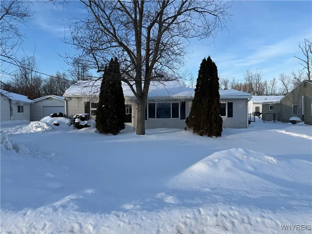 4320 Isherwood Drive, Niagara Falls, NY 14305 - #1