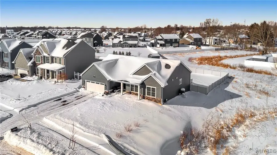 45 Hidden Meadow Crossing, Lancaster, NY 14086 - #3