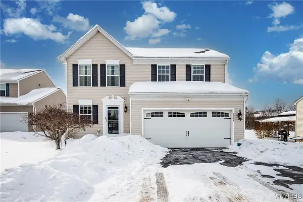 5784 Willow Creek Lane, Sanborn, NY 14132