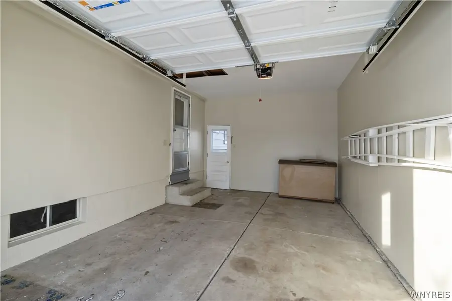 135 Thurston Avenue, Buffalo, NY 14217 - Image #3