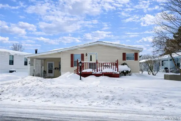 343 Applewood Drive, Lockport, NY 14094