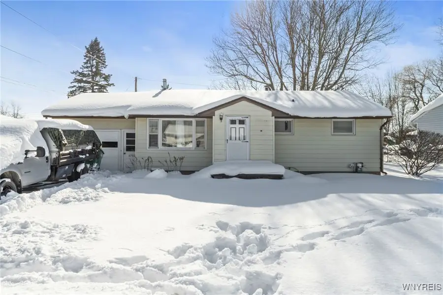 6502 Colonial Drive, Lockport, NY 14094 - #2