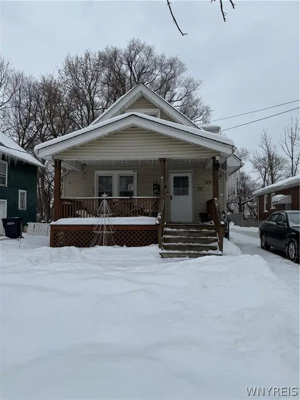 2975 Mckoon Avenue, Niagara Falls, NY 14305