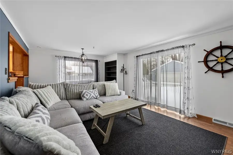 1009 Pasadena Avenue, Niagara Falls, NY 14304 - #2