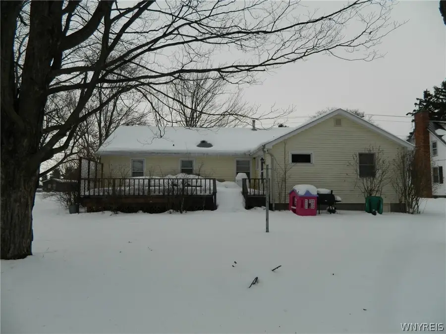 3755 Eckhardt Road, Hamburg, NY 14075 - Image #2