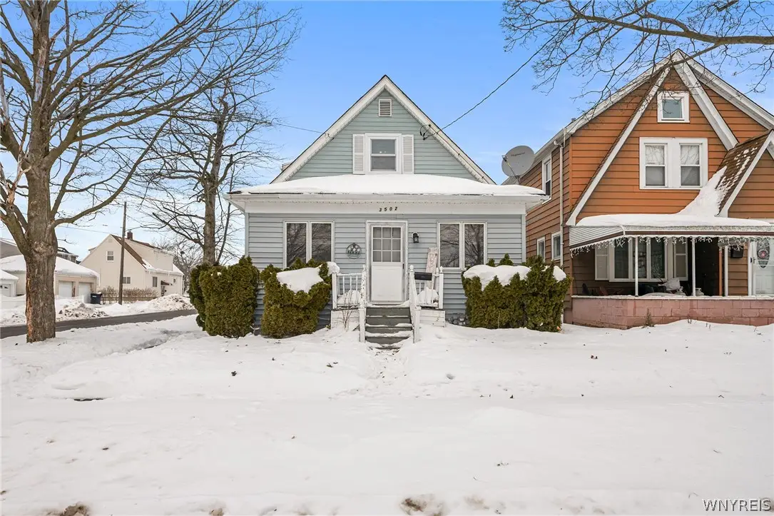 3502 Ontario Avenue, Niagara Falls, NY 14305 - #1