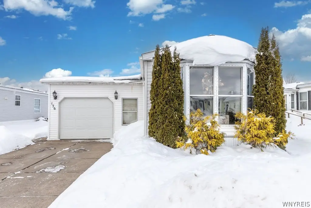 176 Golden Pond, Akron, NY 14001 - #1