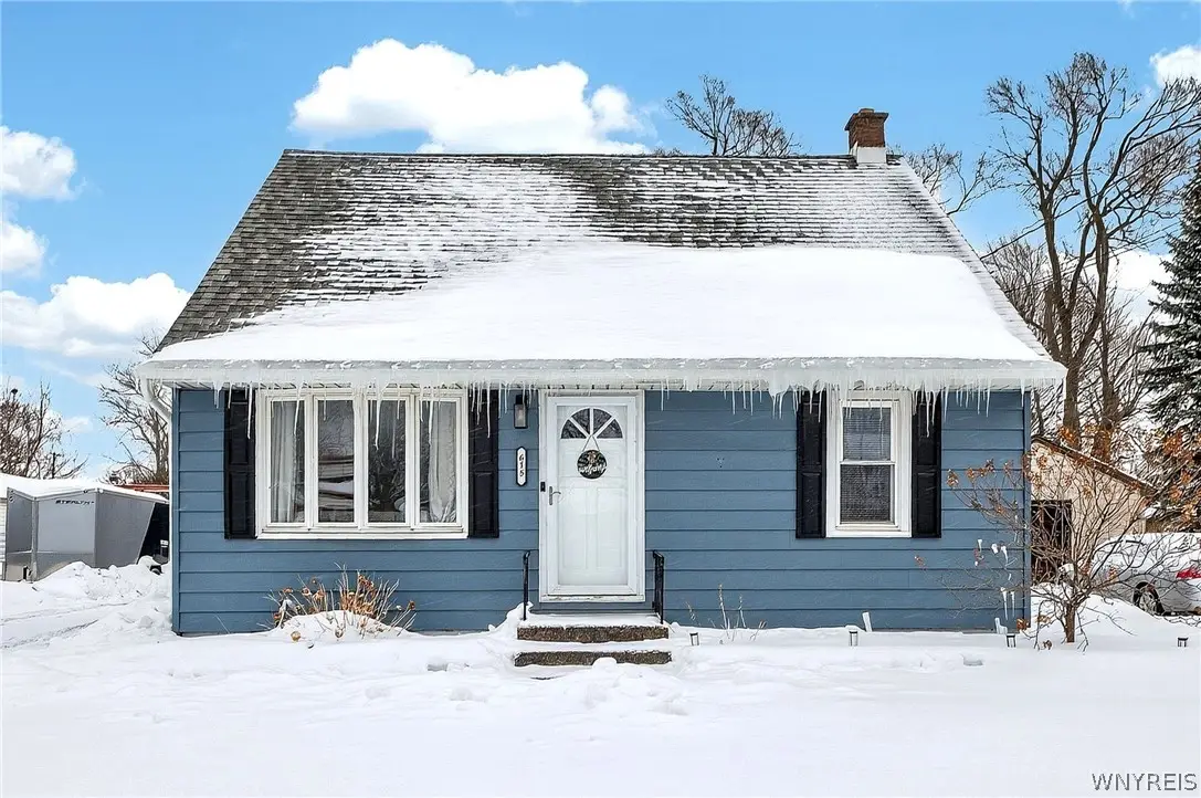 615 69th Street, Niagara Falls, NY 14304 - #1