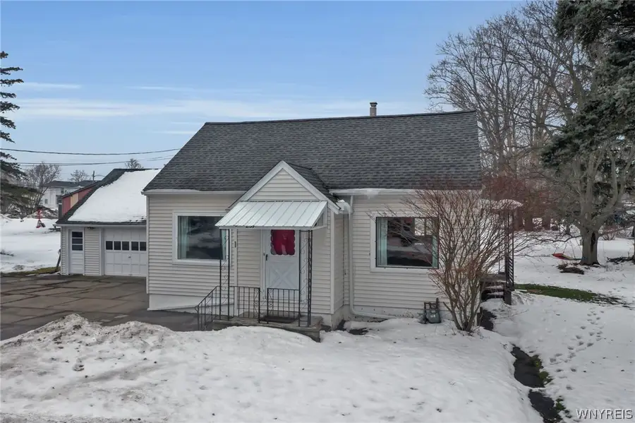 257 Washington Street, Wilson, NY 14172 - #2