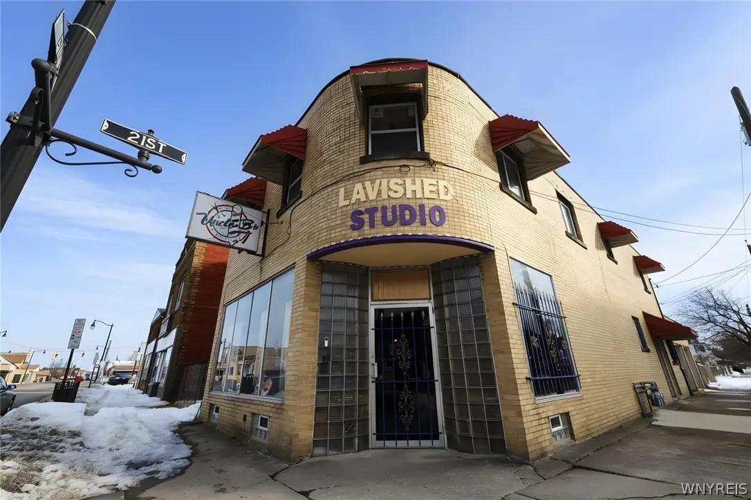 2101 Pine Avenue, Niagara Falls, NY 14301 - #1