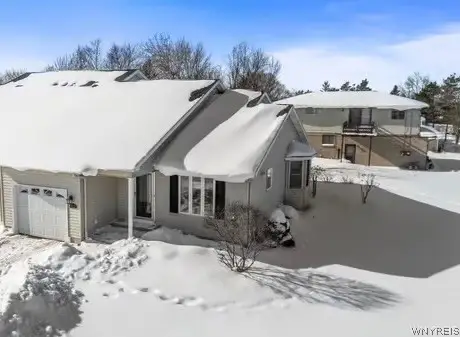 4753 E Highland Parkway, Buffalo, NY 14219 - #3