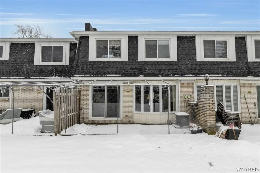 208 Harrogate, Buffalo, NY 14221 - #3