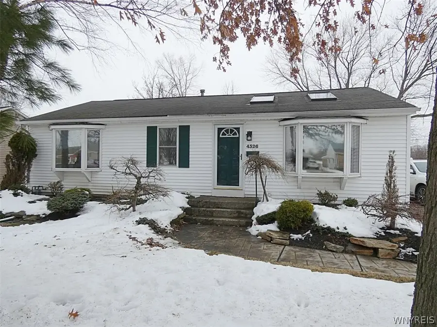 4326 E Frontier Drive, Buffalo, NY 14219 - #3