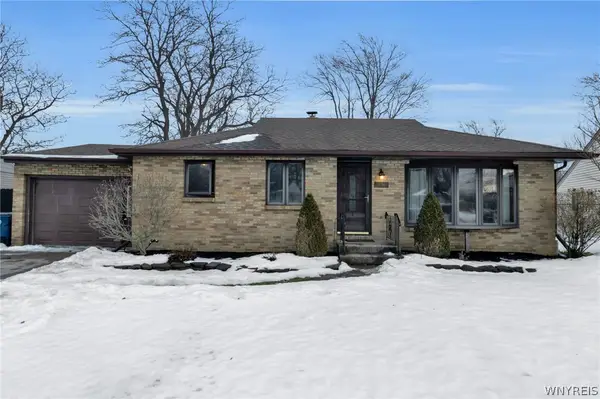 31 Castle Court, Buffalo, NY 14226