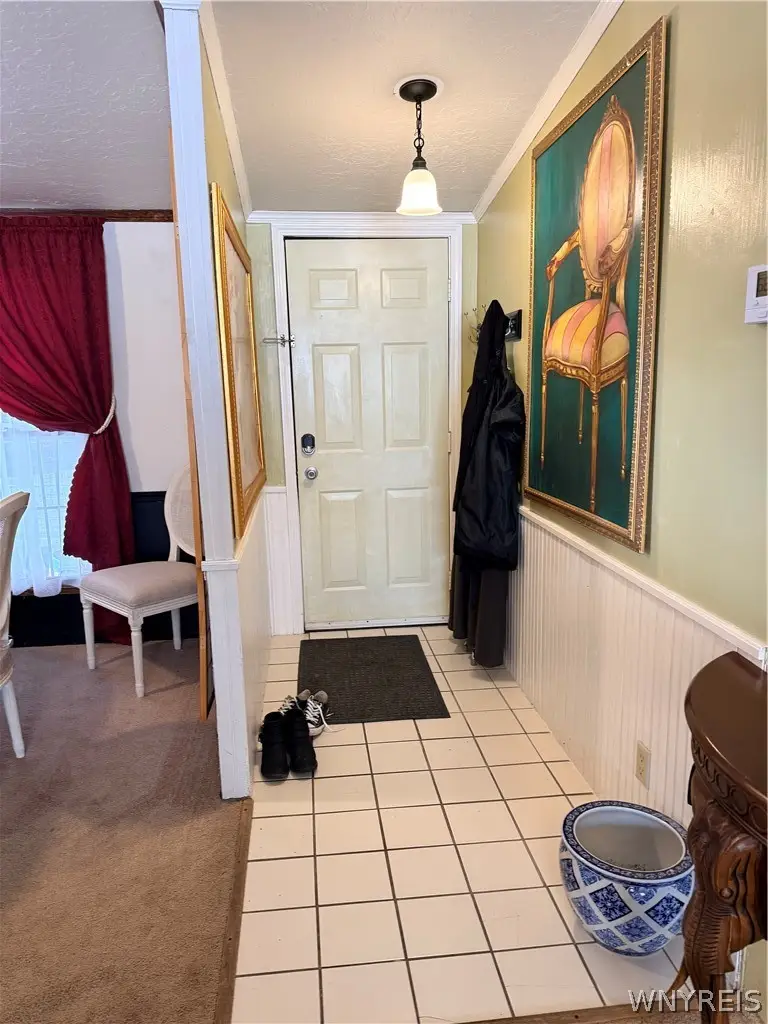 1052 Fernwood Dr., Lockport, NY 14094 - #3