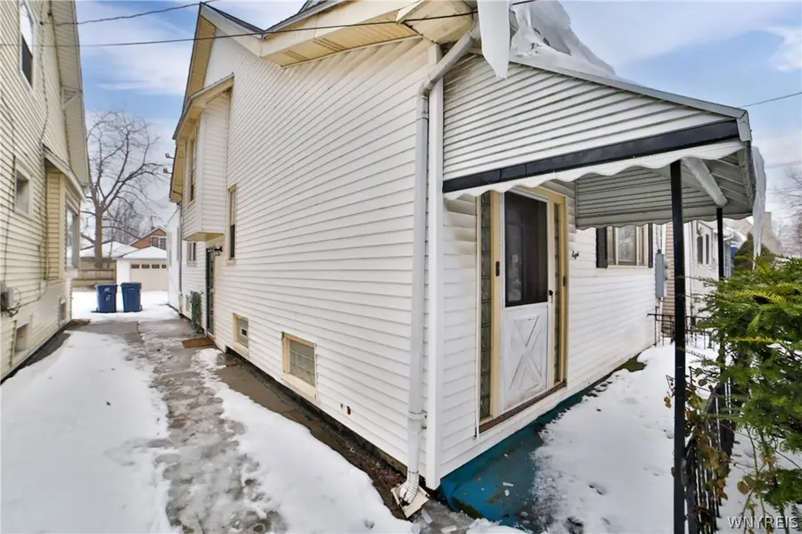 8 Midvale Avenue, Buffalo, NY 14215 - #2