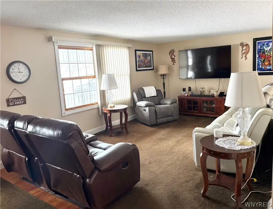 5621 Jeffrey Drive, Lockport, NY 14094 - #2