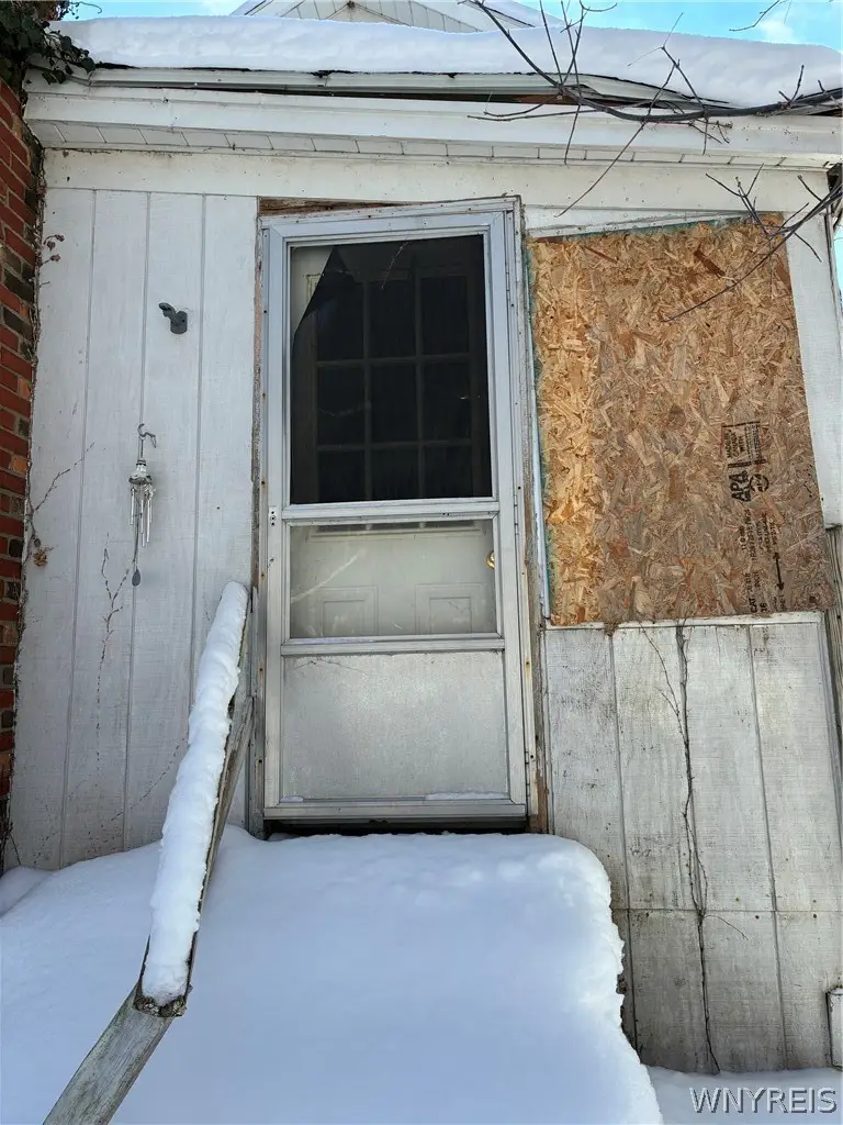 9 West Street, Auburn, NY 13021 - #3