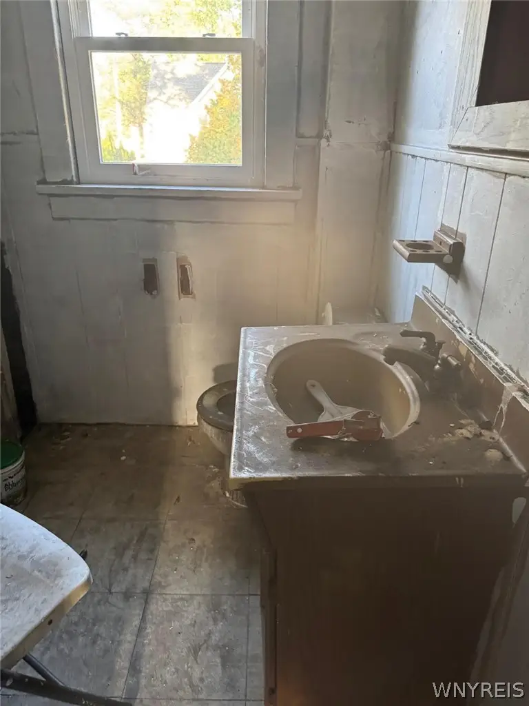 8623 Lindbergh Avenue, Niagara Falls, NY 14304 - #3