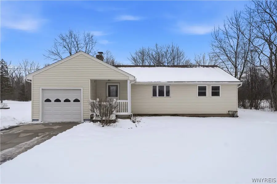 7453 Bear Ridge Road, North Tonawanda, NY 14120 - #2