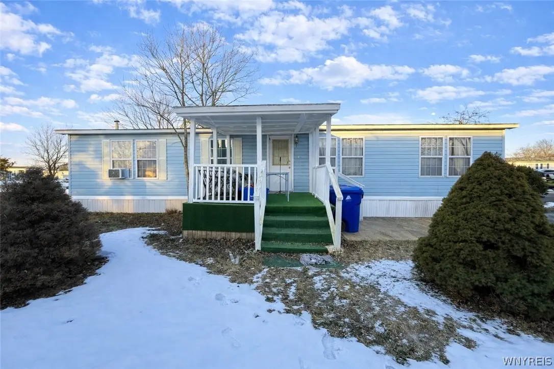 455 Chestnut Drive, Lockport, NY 14094 - #1