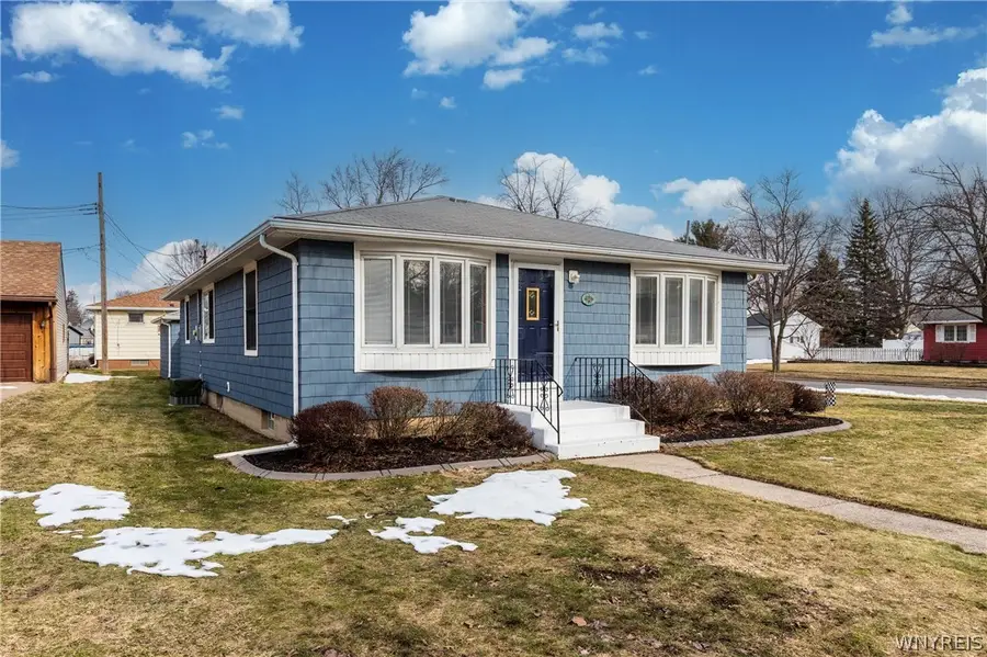 34 Brentwood Drive, North Tonawanda, NY 14120 - #3