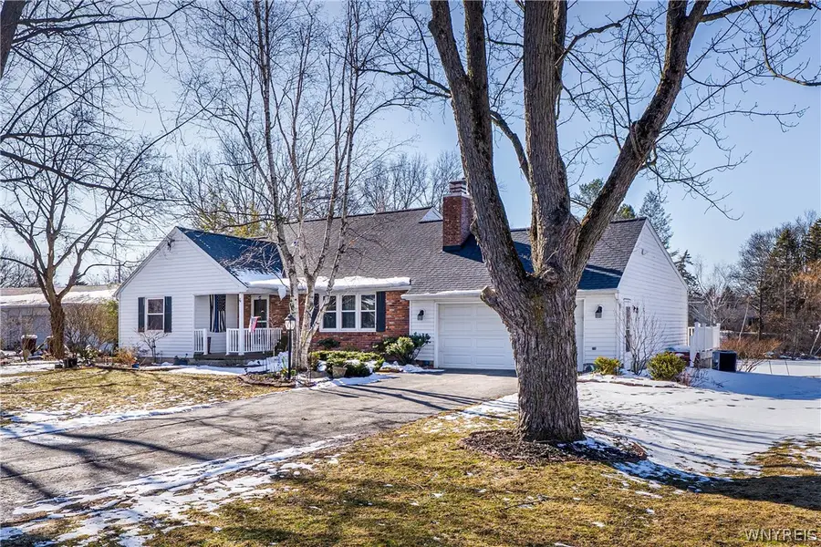 4 Old Orchard Lane, Orchard Park, NY 14127 - #2