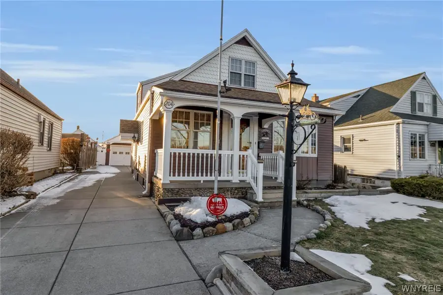 204 Lyndale Avenue, Buffalo, NY 14223 - #2