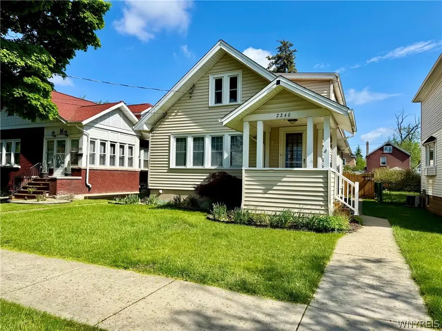 2240 Michigan Avenue, Niagara Falls, NY 14305 - #2