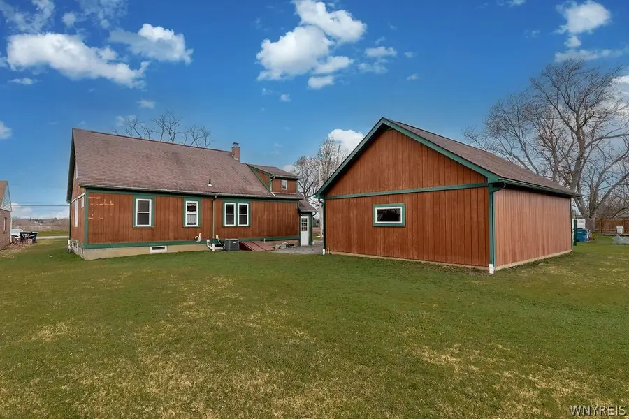 3471 West River Road, Grand Island, NY 14072 - #2