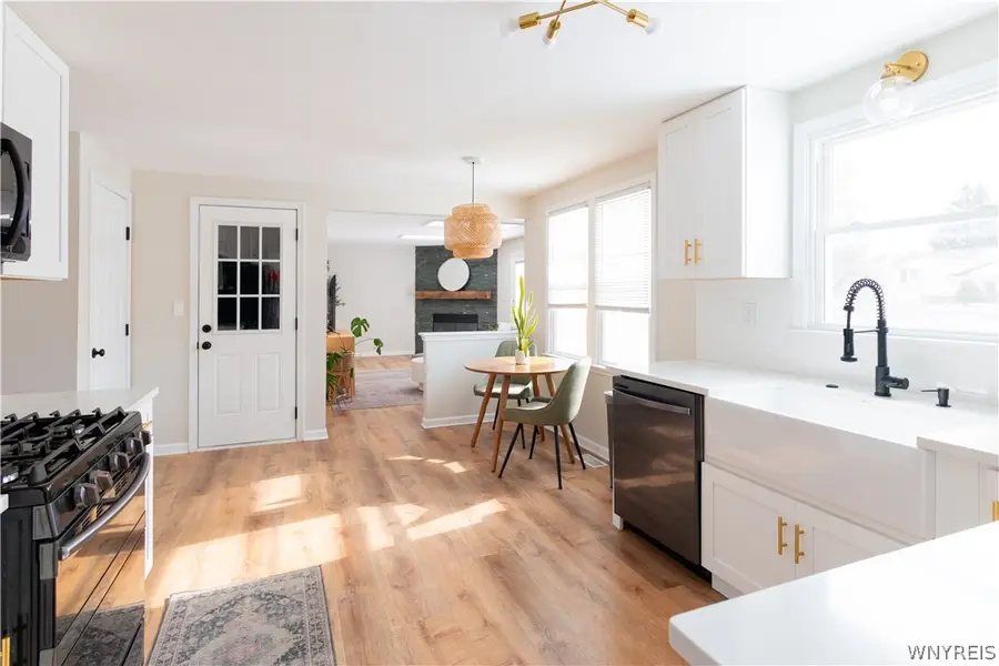 4122 Metauro Drive, Liverpool, NY 13090 - #2