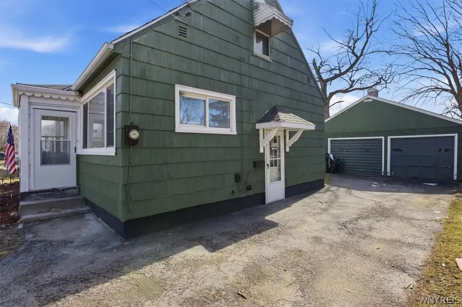647 Christiana Street, North Tonawanda, NY 14120 - #3