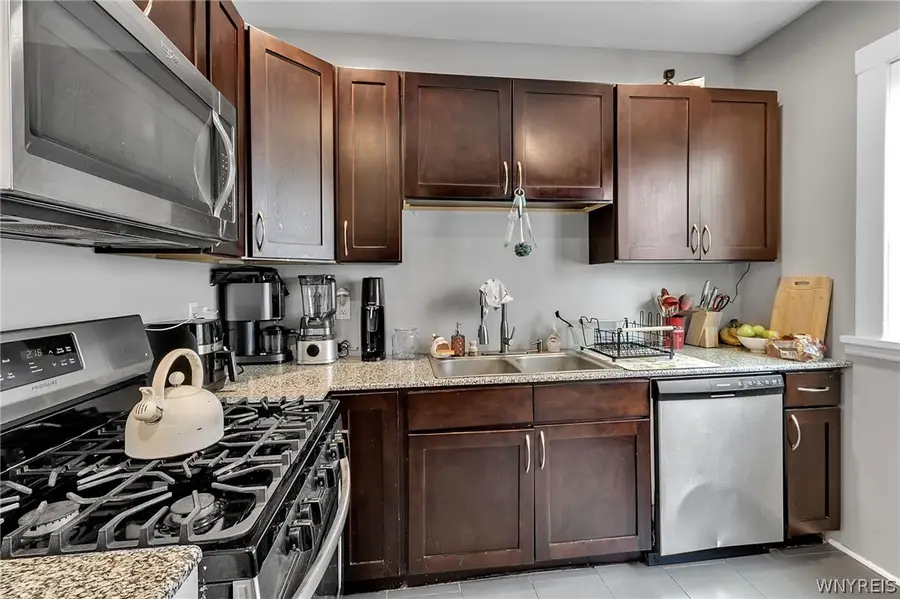 82 Dakota Street, Buffalo, NY 14216 - #3