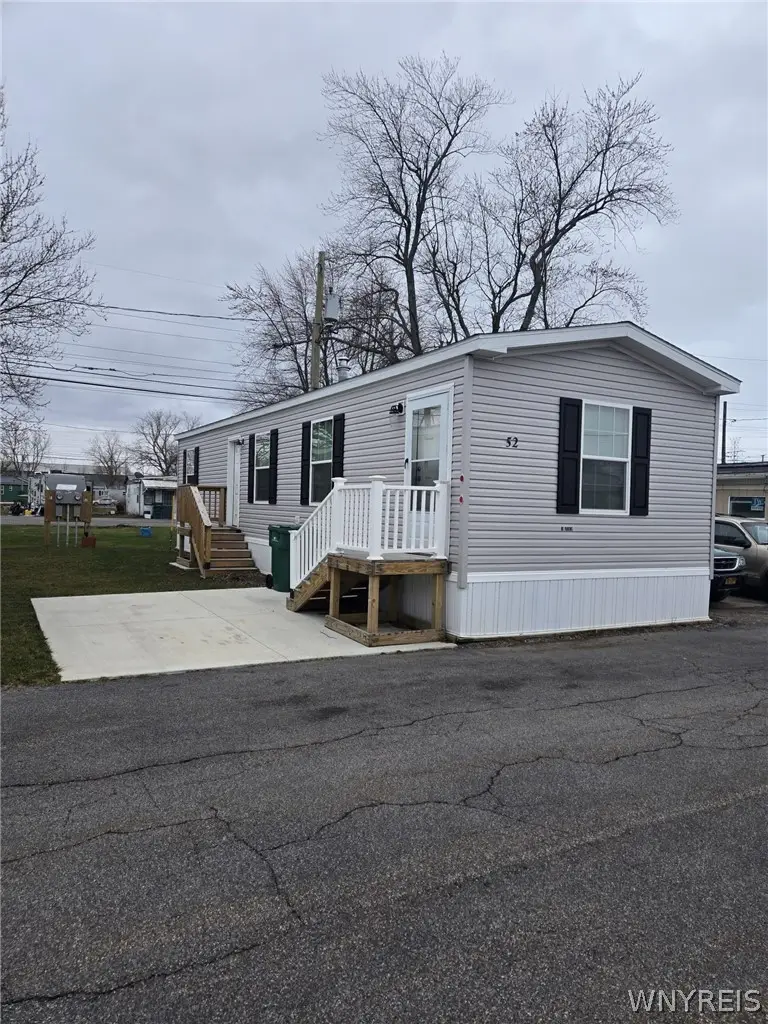 52 Shamrock Dr, Lackawanna, NY 14218 - #2