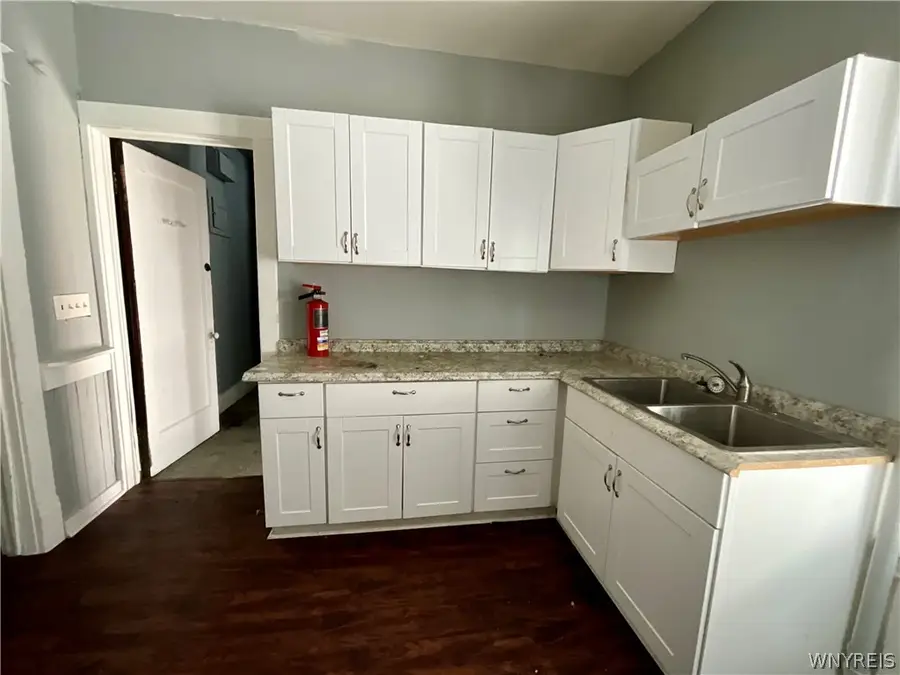 919 Ferry Avenue, Niagara Falls, NY 14301 - #3